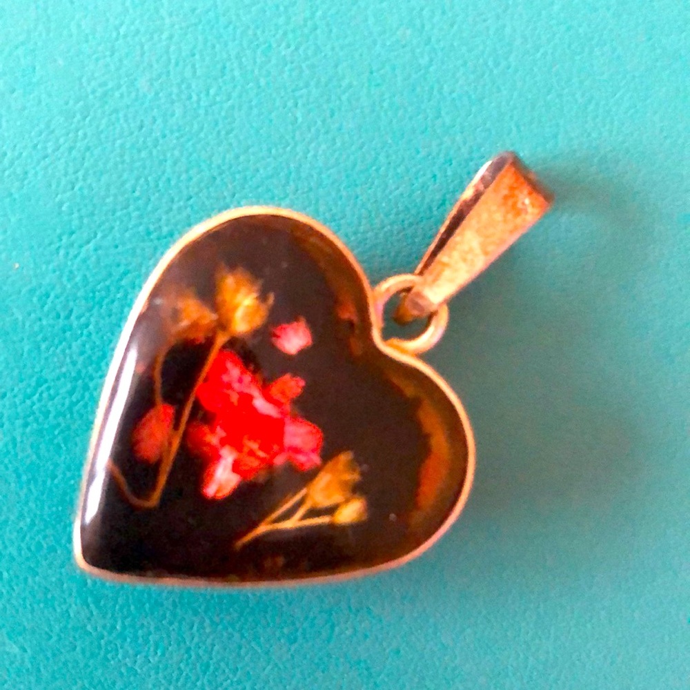 Vintage Sterling Silver Heart with dried Flower Pendant